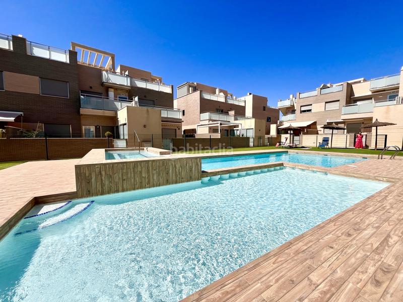 Foto 9c4a641b-2259-4827-8230-81fbd7068125. Casa in Torre de la Horadada Pilar de la Horadada