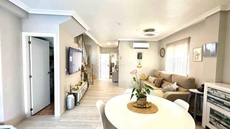 Foto 2408ef43-ac73-4620-aaf3-0261362d61f2. Haus mit pool in La Regia Orihuela