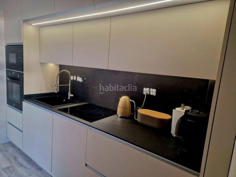 Foto a2f61a29-b921-4bd2-b2b3-db26b63d8fa8. Duplex with pool in Parque de las Naciones Torrevieja