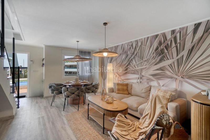 Foto a7021d34-4722-4a34-a276-964c1c75bb16. Duplex with pool in Parque de las Naciones Torrevieja