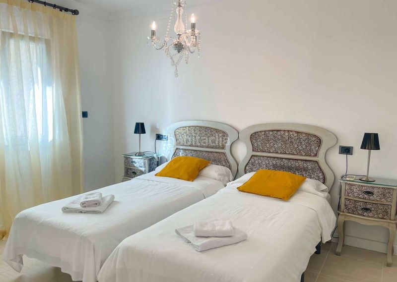 Foto 156d3f76-93ea-4e6b-87e6-c5417a6226db. Apartament amb aparcament piscina a La Fustera Benissa