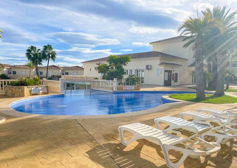 Foto ae112d55-da14-449c-b69a-26fc901c508a. Apartament amb aparcament piscina a La Fustera Benissa