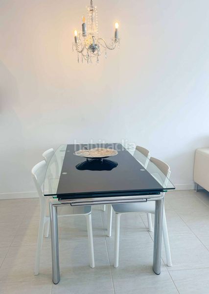 Foto cf53076c-1bfc-4742-bec3-a2f6fecd3170. Apartament amb aparcament piscina a La Fustera Benissa
