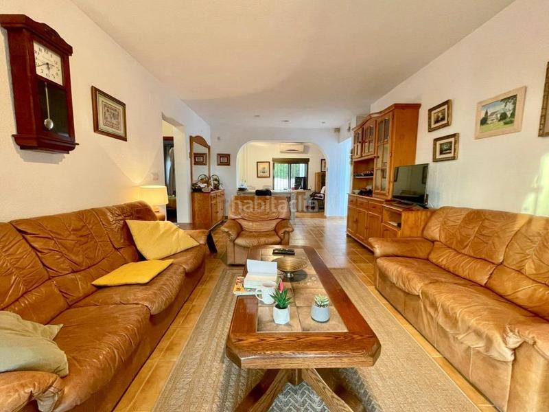 Foto bc9ba149-f58d-4998-a8ea-4f7e2947bad3. Maison avec piscine dans Urbanizaciones Benidorm