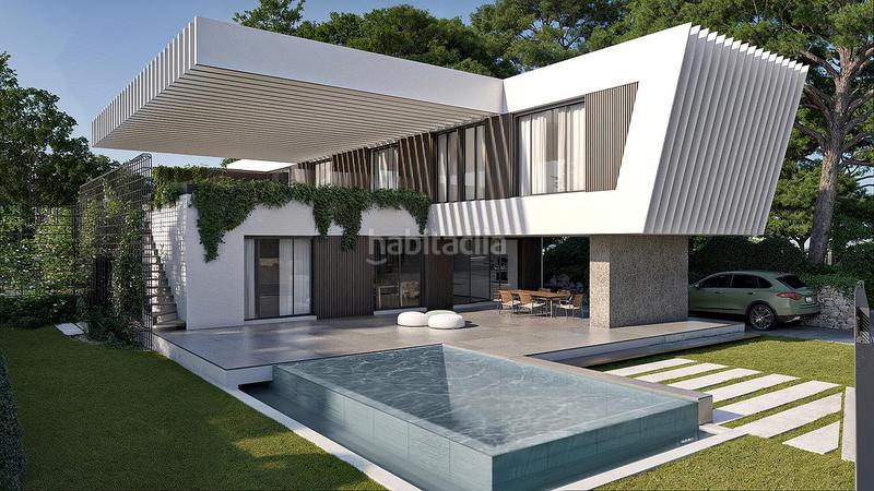 Foto 3fa23ede-ec8a-4ad6-98bf-b7d1517b6428. House with pool in Zona Calvario Estepona