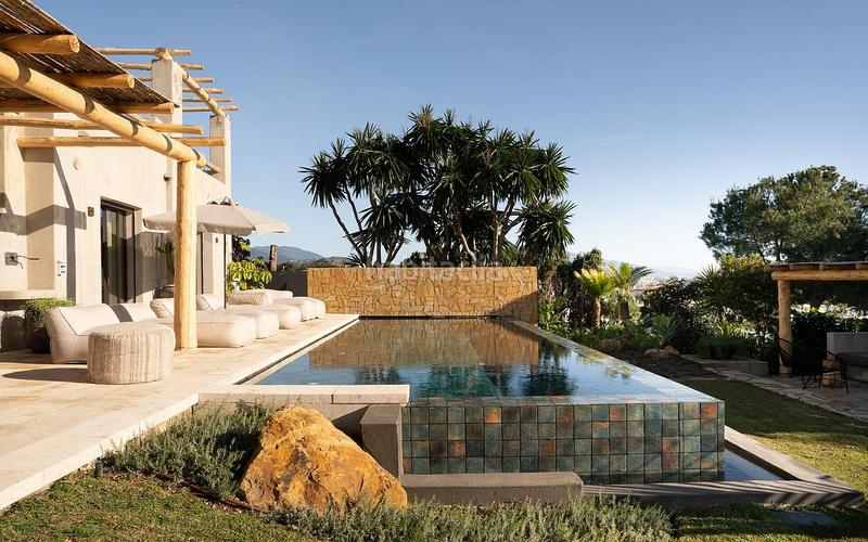 Foto fcb41eab-83b9-426c-a6b9-953d7fc3bc9c. Haus in Zona Calvario Estepona