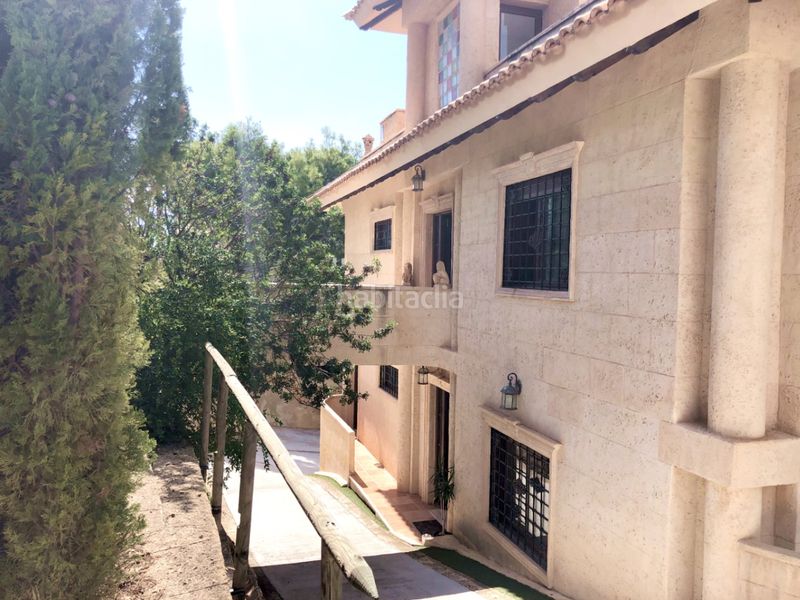 Foto e3ff1e68-2040-4307-adf7-4d8b99470cd2. Casa a Altea ciudad Altea