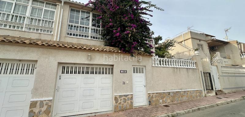 Foto 440a136b-b261-44ec-85ff-09d98095c4e4. Maison jumelée avec parking dans Los Balcones-Los Altos Torrevieja