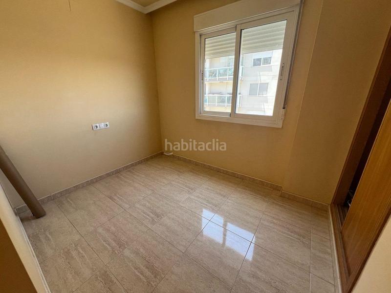 Foto 41afb45b-2005-4e0e-a2d0-b110a17a2327. Dachwohnung in Puerto Deportivo Guardamar del Segura