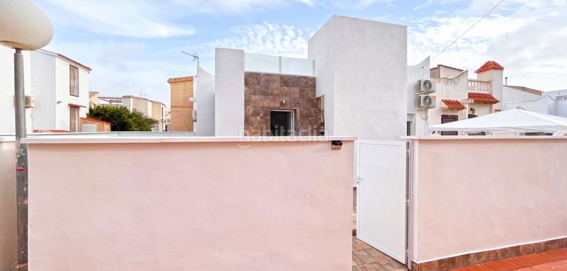 Foto ed48d958-6fbb-4782-9fd9-ec7499bde549. Casa a La Florida Orihuela