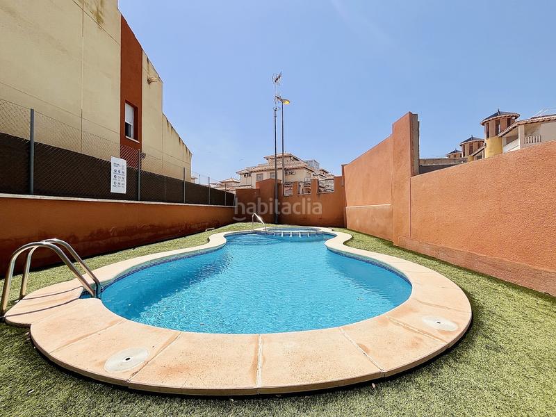 Foto 6dfa2b3b-27d5-4fd7-a902-d8d60c6993dc. Casa adosada en Cabo Roig Orihuela