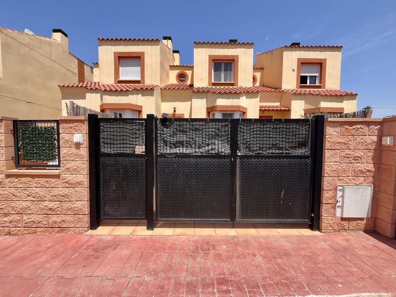 Foto bacdef22-431c-40f8-9e7f-99c88075a251. Maison jumelée dans Cabo Roig Orihuela