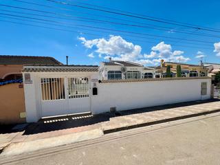 Casa adossada a Zona Carrefour - Urbanizaciones