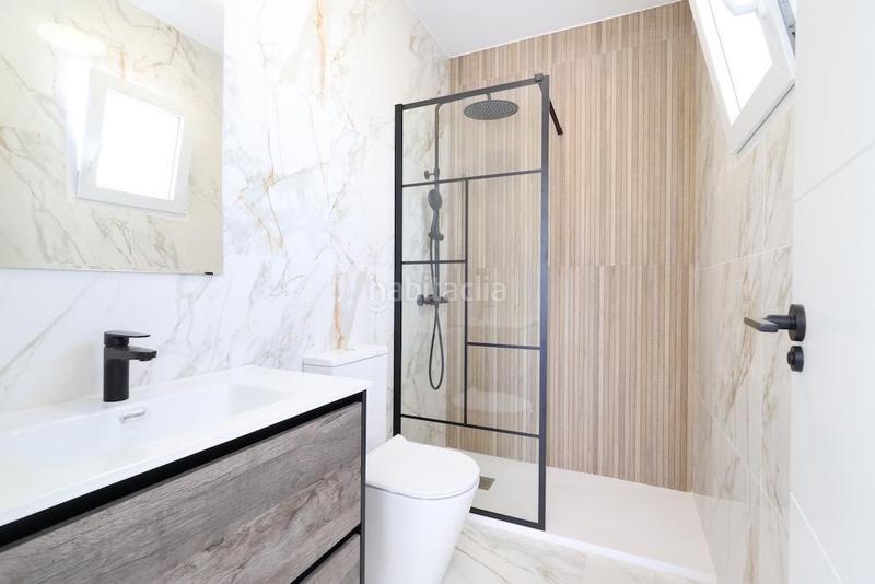 Foto 2b6875ac-0cdd-47fe-85d7-75b131ffce7c. Semi detached house with parking in Parque de las Naciones Torrevieja