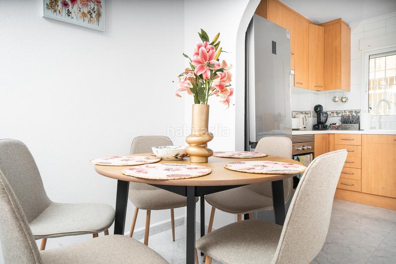 Foto 11a08edb-be2c-45fe-8010-66834359643f. Semi detached house with parking in La Florida Orihuela