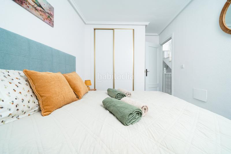 Foto 13b9cf9d-f289-4e3f-9cf2-7e3412a3ea17. Semi detached house with parking in La Florida Orihuela