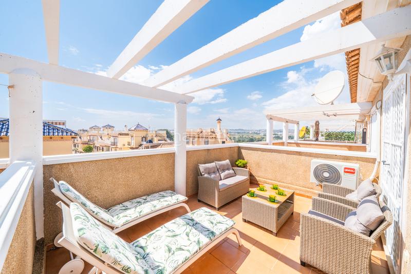 Foto d5e3800f-4124-4821-94ef-5c3121c04130. Semi detached house with parking in La Florida Orihuela