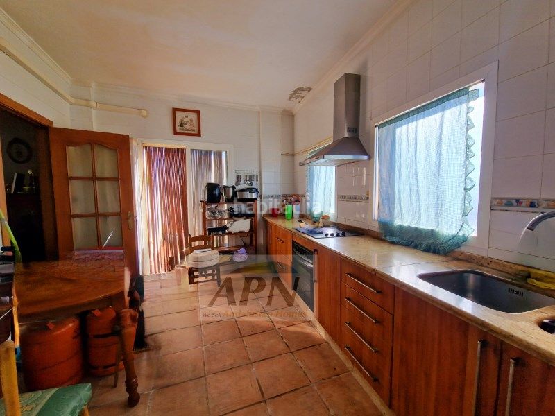 Foto 0f0d2940-809e-4dca-bb83-467eebc463c9. Casa adossada a Álora