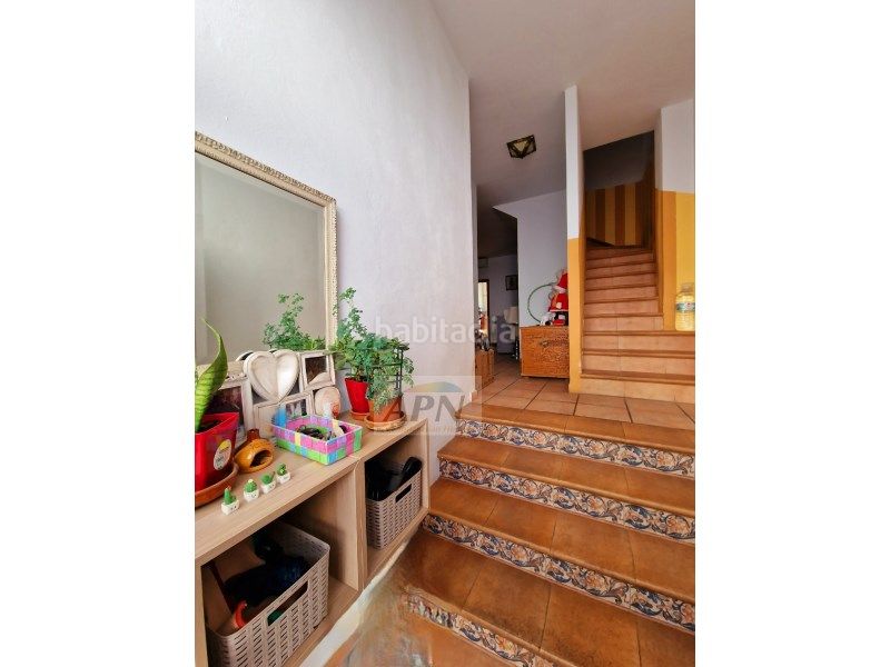 Foto 283d64a3-f7d7-4ffb-9023-7652d61b11f3. Casa adossada a Álora