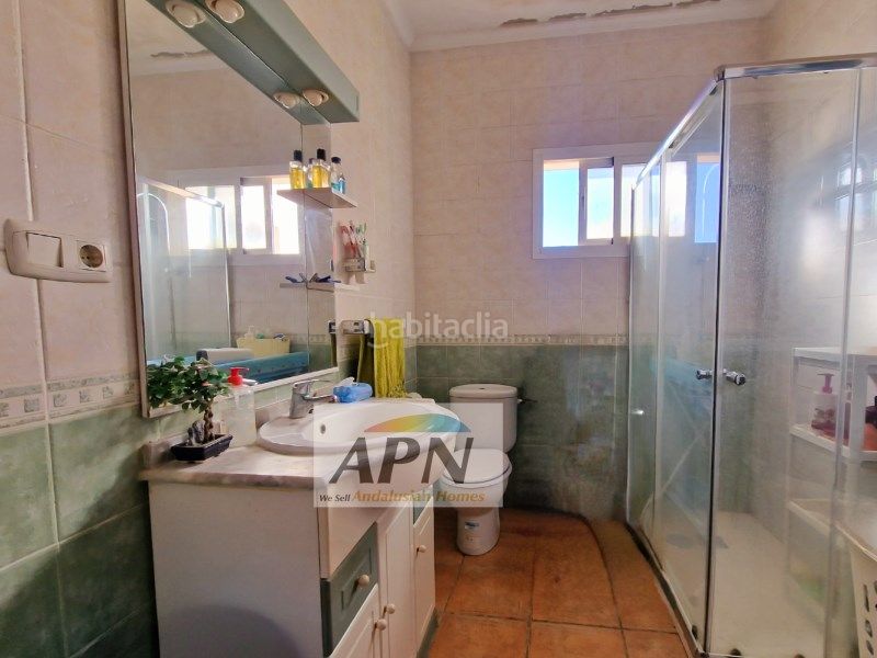 Foto 4d506f2e-6a52-4f8e-984e-df709028e127. Casa adossada a Álora