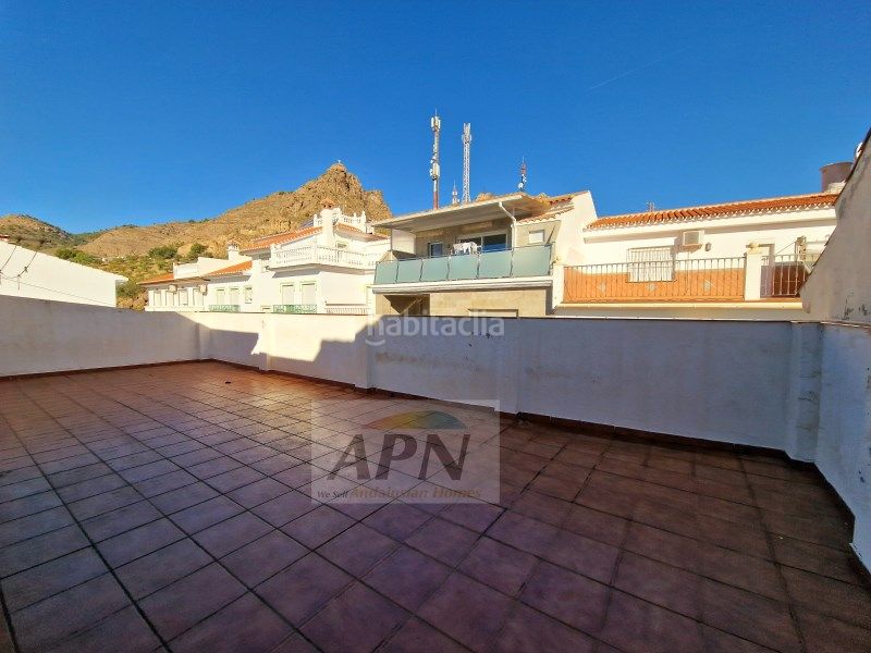 Foto dbc81234-c4e7-4c56-9820-2e7dfb8a8ecf. Casa adossada a Álora