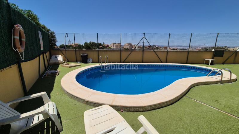 Foto d16e8b2a-a790-4837-b131-224de8b6cc14. Casa a schiera in Aguas Nuevas Torrevieja