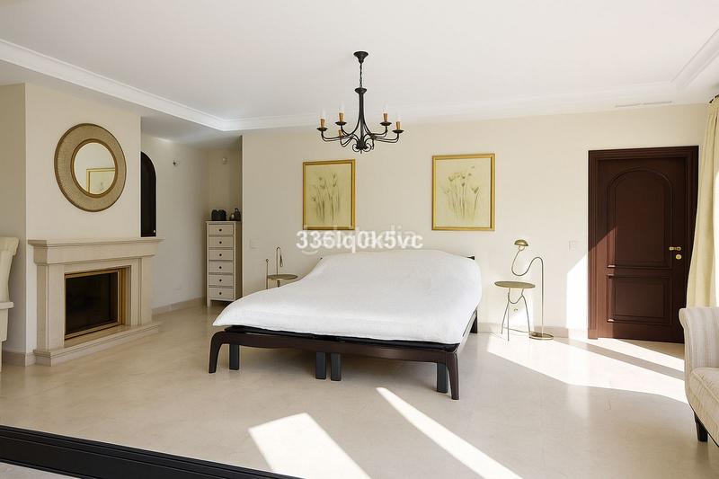 Foto 016d50e0-6e87-41a1-b2f2-5f2b0ccc2fae. Casa en Sierra Blanca Marbella