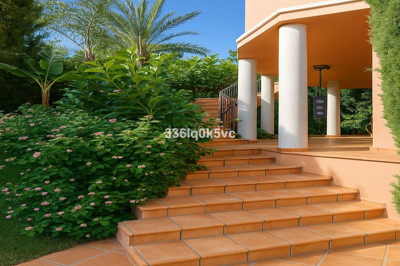 Foto 0d0649e7-1888-4995-9031-18cacd06f89f. Casa en Sierra Blanca Marbella