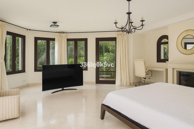 Foto 74c88bdf-09cf-489b-9821-deaa9f82396e. Haus in Sierra Blanca Marbella