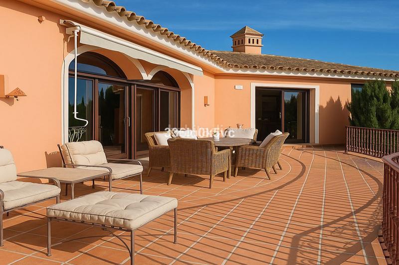 Foto 529a5472-9581-46bf-9ada-96f46fb9eed7. Maison dans Sierra Blanca Marbella