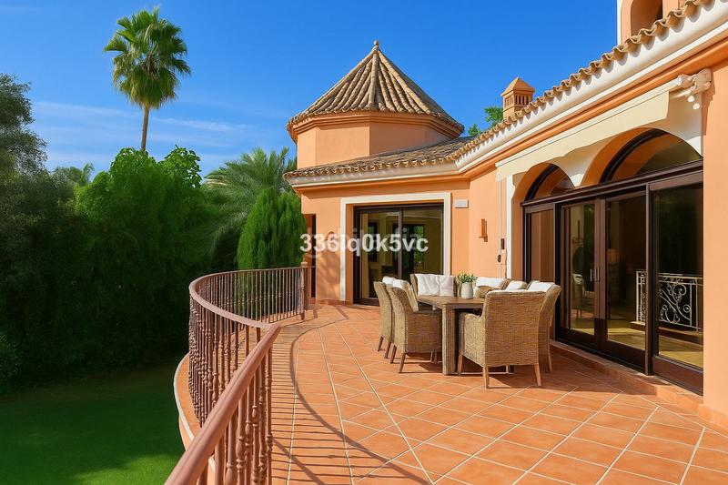 Foto bf6fc0e6-57d0-466a-b665-8222a19b5473. Maison dans Sierra Blanca Marbella