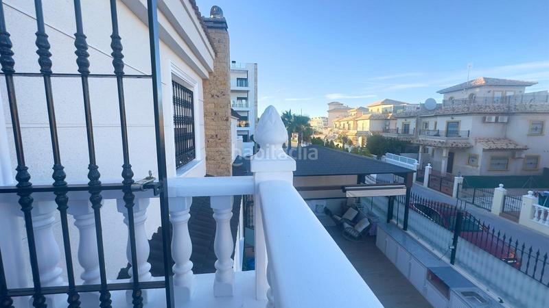 Foto 663b222b-5712-41af-8393-2fca7e1aacc6. Casa adossada amb piscina a La Zenia Orihuela