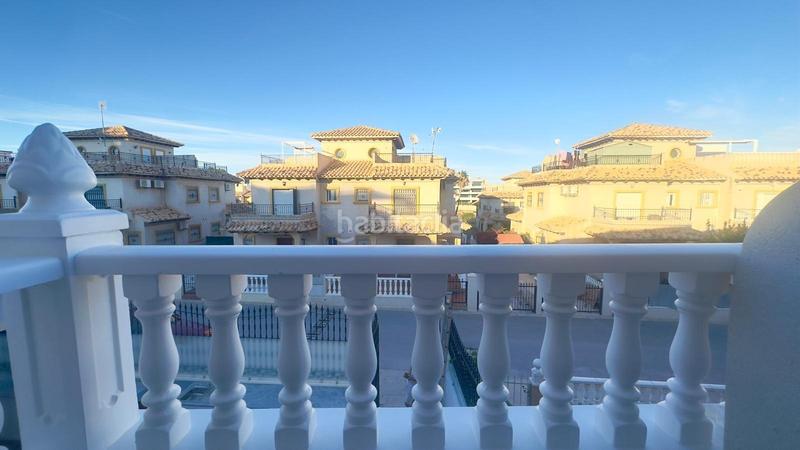 Foto e4d420ec-4225-4e3e-9da3-a4c8a9e7d929. Casa adossada amb piscina a La Zenia Orihuela