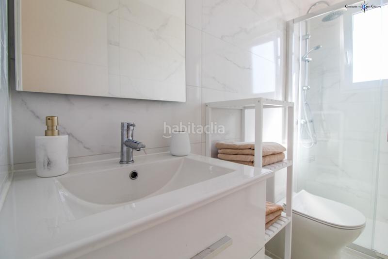 Foto b872cb97-444e-4827-a591-5a37d652ece6. Àtic a Punta Prima Torrevieja