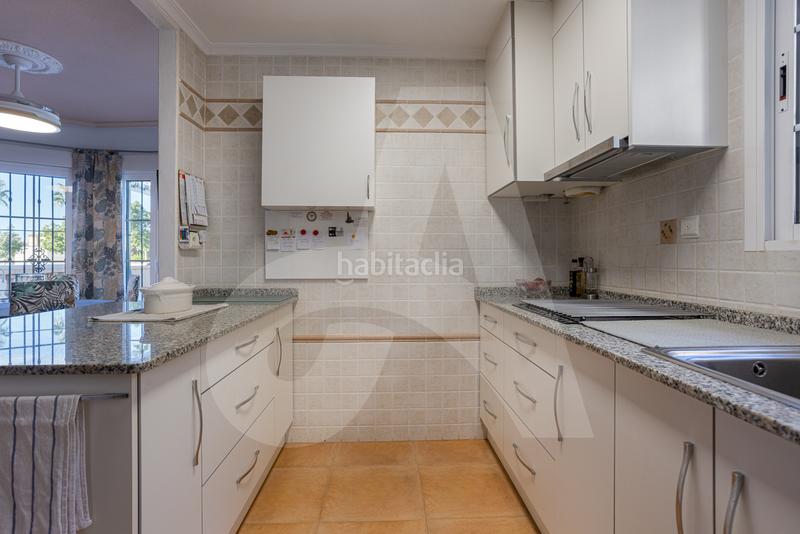 Foto b611a1dc-bfc4-49e2-83d2-7578fa3a9b60. Casa a El Edén Guardamar del Segura