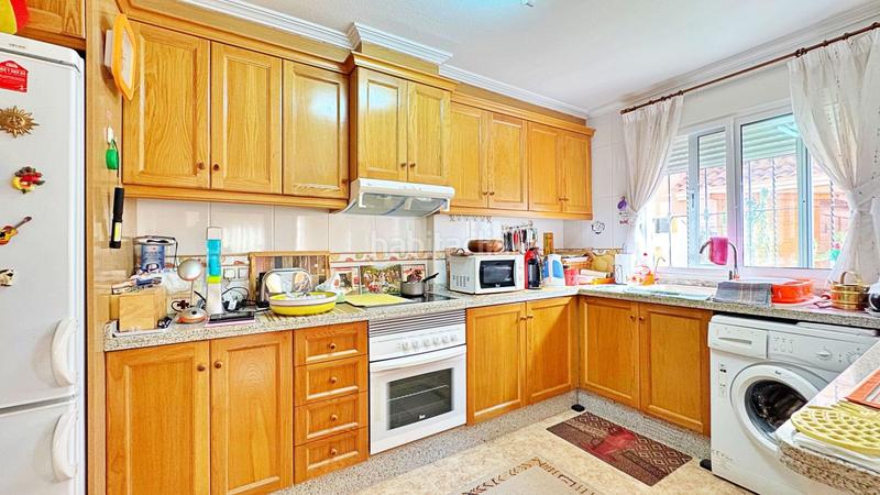 Foto a2b4aadf-0873-4a25-819a-546fc99d1393. Semi detached house in Villamartín-Las Filipinas Orihuela