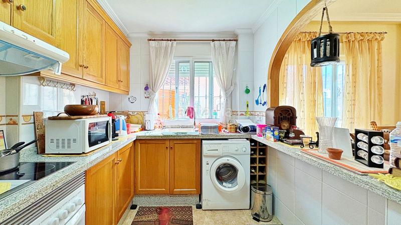 Foto e230ec05-2b21-4dd0-9b4c-ae3836434fe3. Semi detached house in Villamartín-Las Filipinas Orihuela