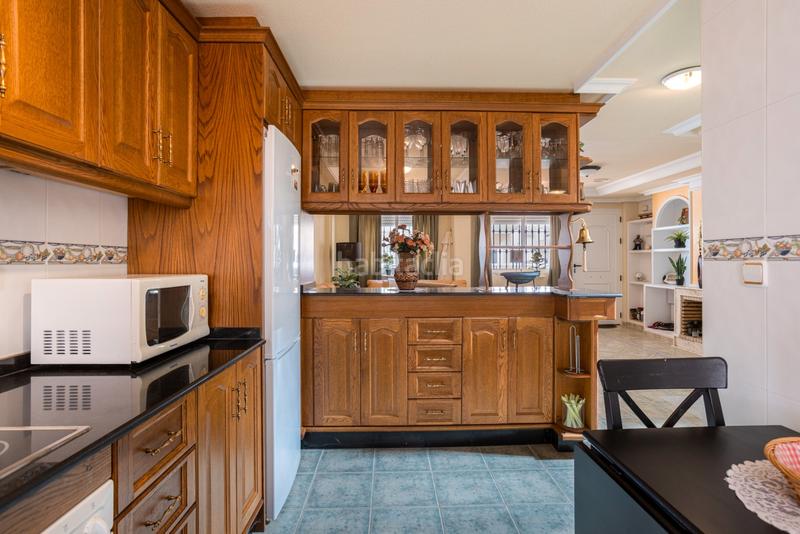 Foto 0c3ae765-be4f-4779-b5b0-6cde5fb7e8a1. House with parking in El Moncayo - El Pòrtic Guardamar del Segura