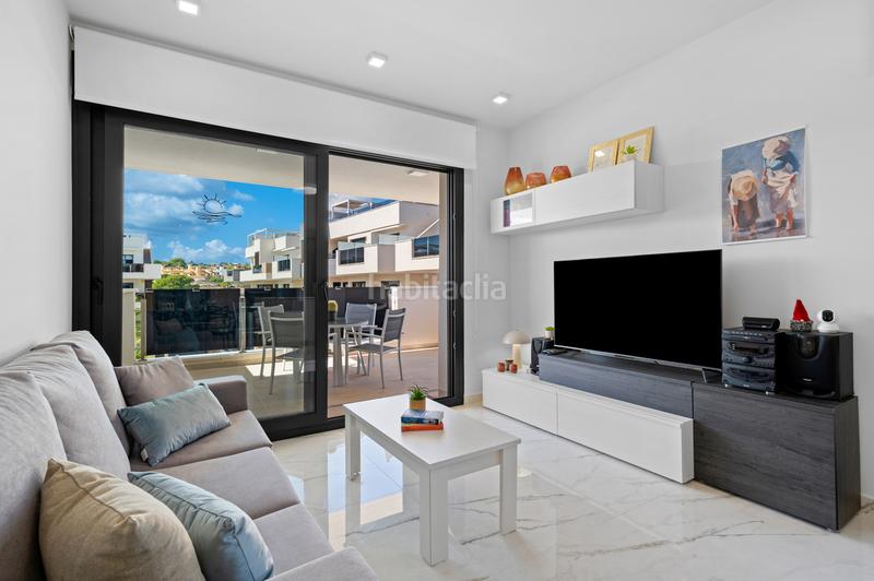 Foto 7b92ee5c-f919-4f80-835a-650abd4a4f24. Apartament amb aparcament a La Florida Orihuela