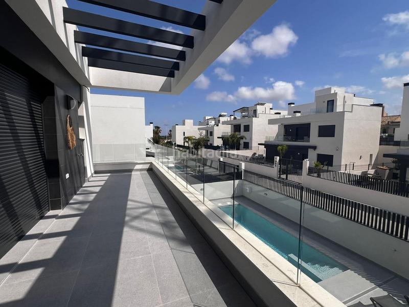 Foto 0e4771ed-14bb-4b8d-b19c-abc366801db7. Casa in Algorfa