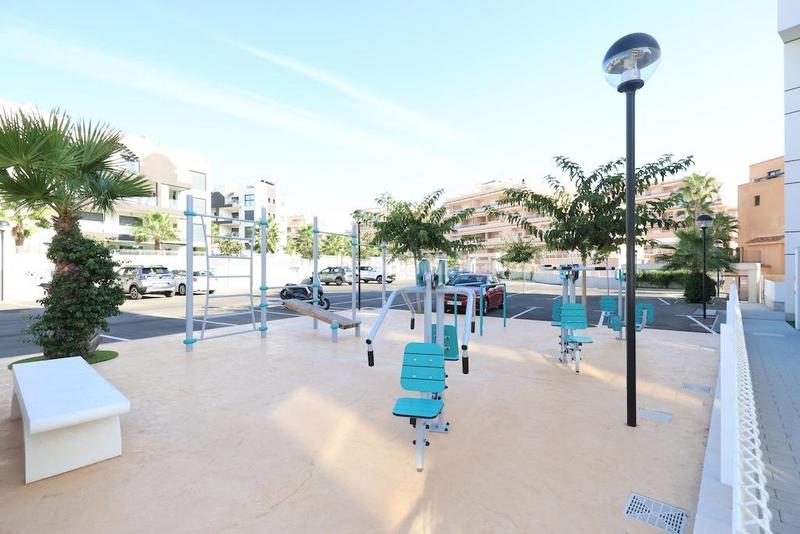 Foto b8bb790e-3a16-43dc-9fea-fb1e9292f3f7. Appartement in Lomas de Cabo Roig - Los Dolses Orihuela