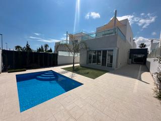 Haus in Las Lomas de Rame-Bahía Bella