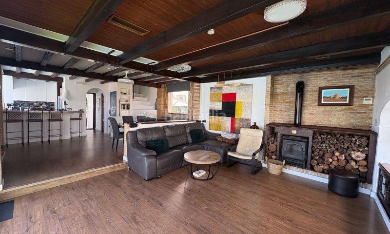 Foto 11ad2b1b-3340-4722-810e-5a1db4df4043. Maison avec piscine dans Playa Flamenca Orihuela