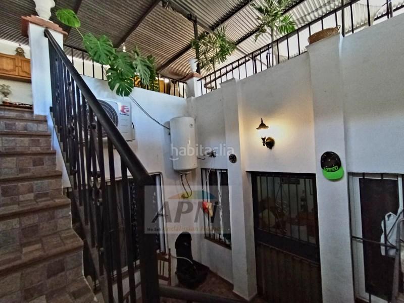 Foto 218b8781-4add-46e8-954f-44395fc819b0. Casa adossada a Álora