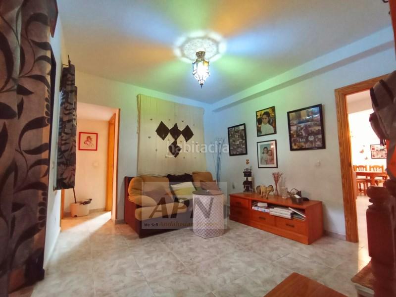 Foto 40ff4bcf-eaa0-43fb-8026-6aecae1b29ee. Casa adossada a Álora