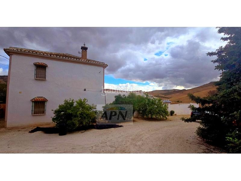 Foto c4334807-08de-4b73-8dad-0fef75d93369. Masia a Álora