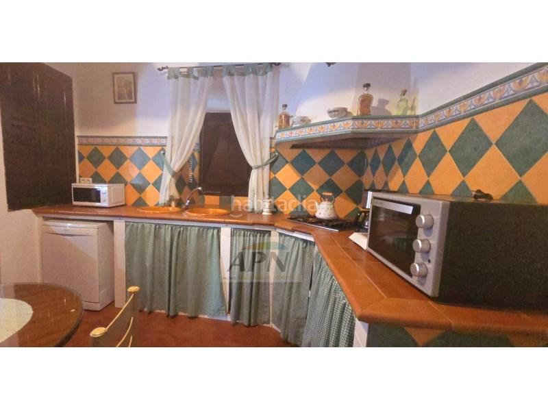 Foto d62c3820-0fa8-41dc-9970-e5efe0b164a3. Masia a Álora