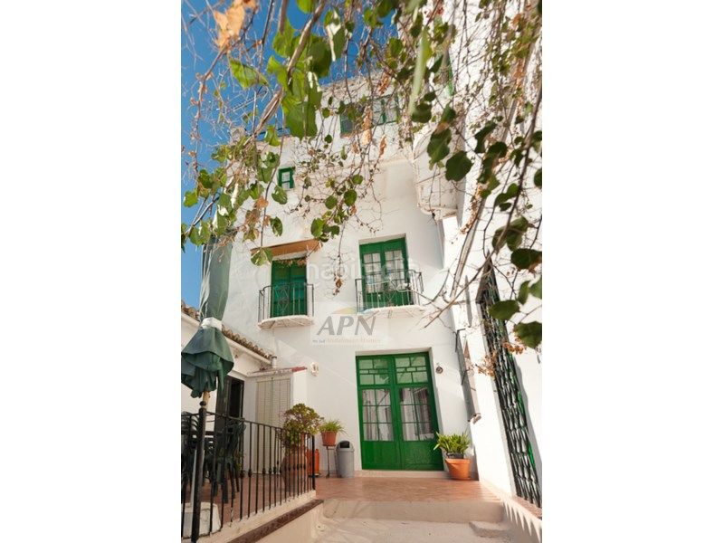 Foto 0ba6c128-1777-4931-afe7-78a3371c0845. Casa adossada a Álora