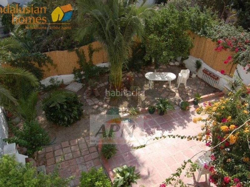Foto 1fc676ce-fadf-44b7-9b50-440a5ec2d623. Casa adossada a Álora
