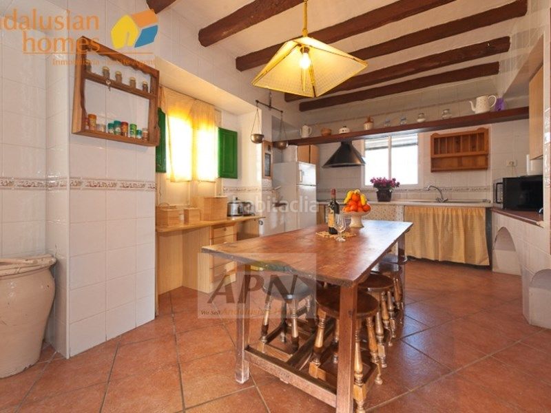 Foto 83a36457-36c9-435e-a7fd-b3fe051641c8. Casa adossada a Álora